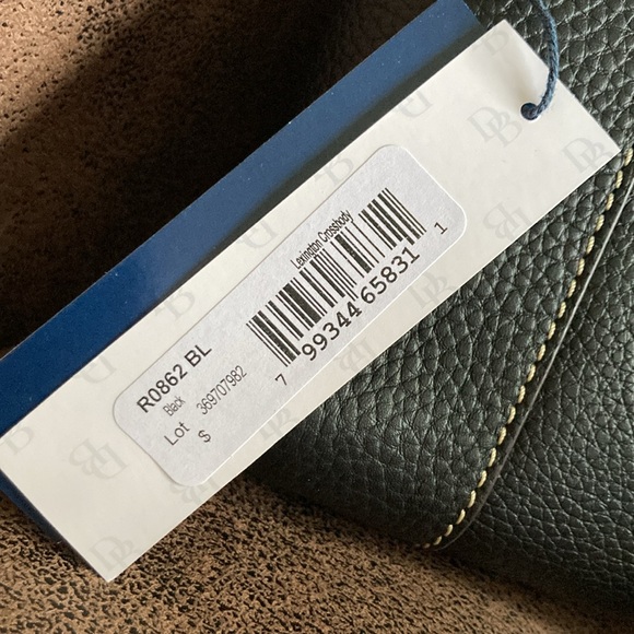 Dooney & Bourke Lexington crossbody - Picture 2 of 3